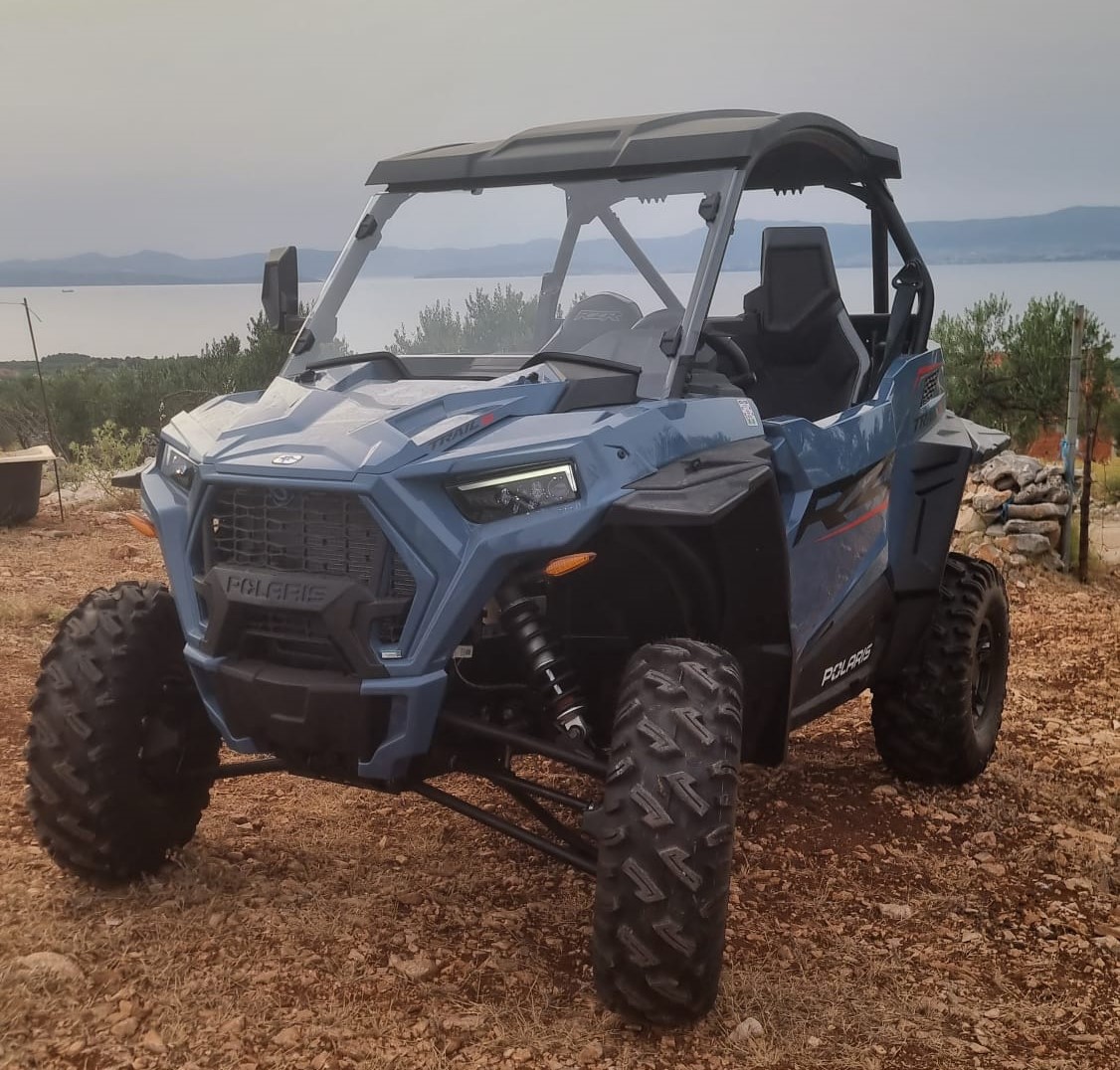 RZR Trail 1000
